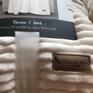 UGG throw…soooo soft !